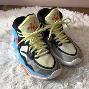 Nike Kids Kylie Infinity SE